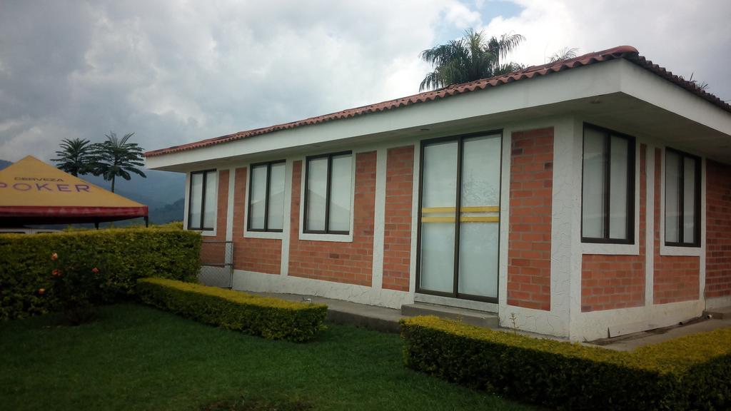 Hostal La Sultana Santa Rosa De Cabal Eksteriør billede