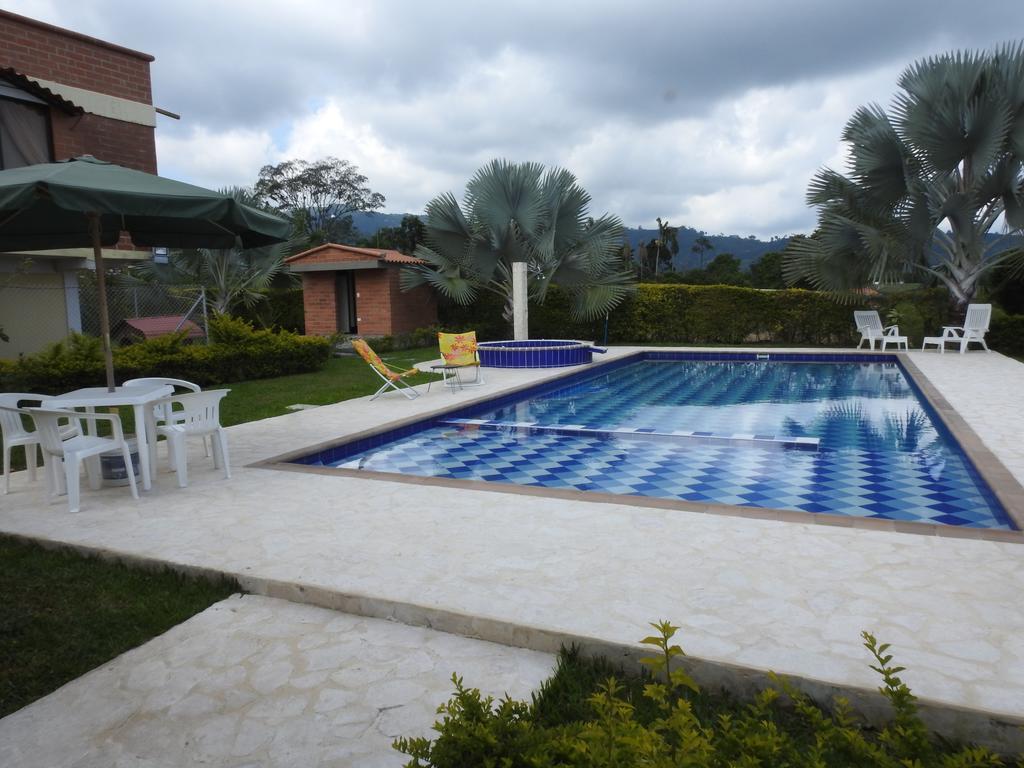 Hostal La Sultana Santa Rosa De Cabal Eksteriør billede