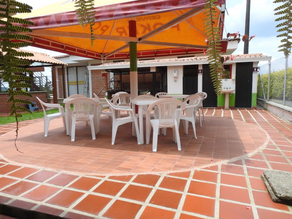 Hostal La Sultana Santa Rosa De Cabal Eksteriør billede